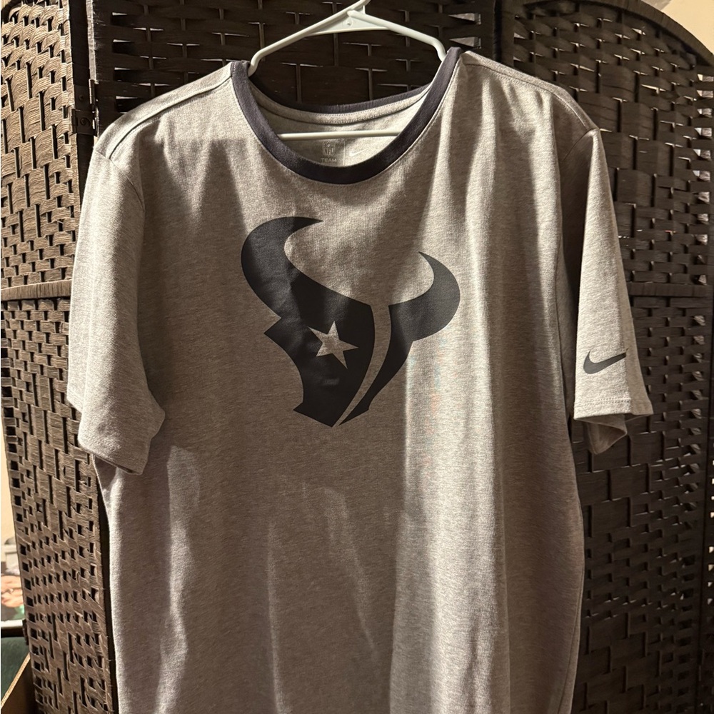 Nike Gray Men's Shirt